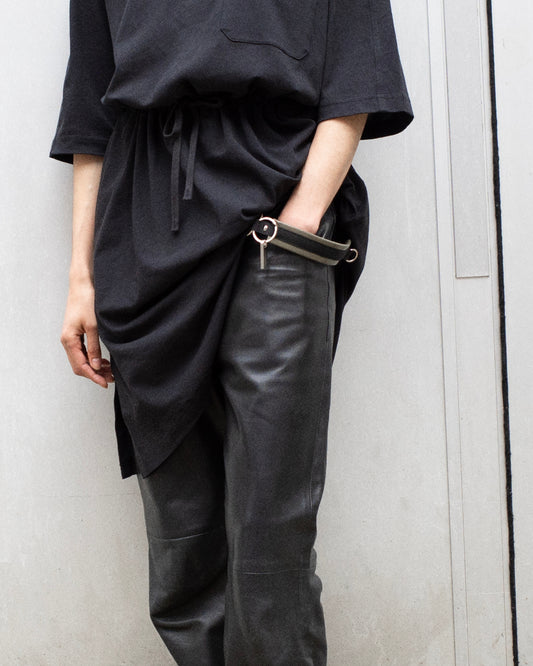 PSO_01 — Le porte-clés en cuir / édition DUST